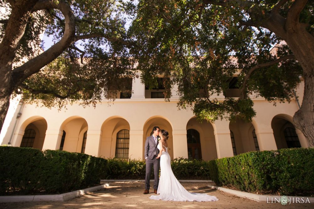 015 pasadena city hall first look wedding photography 2000x1333