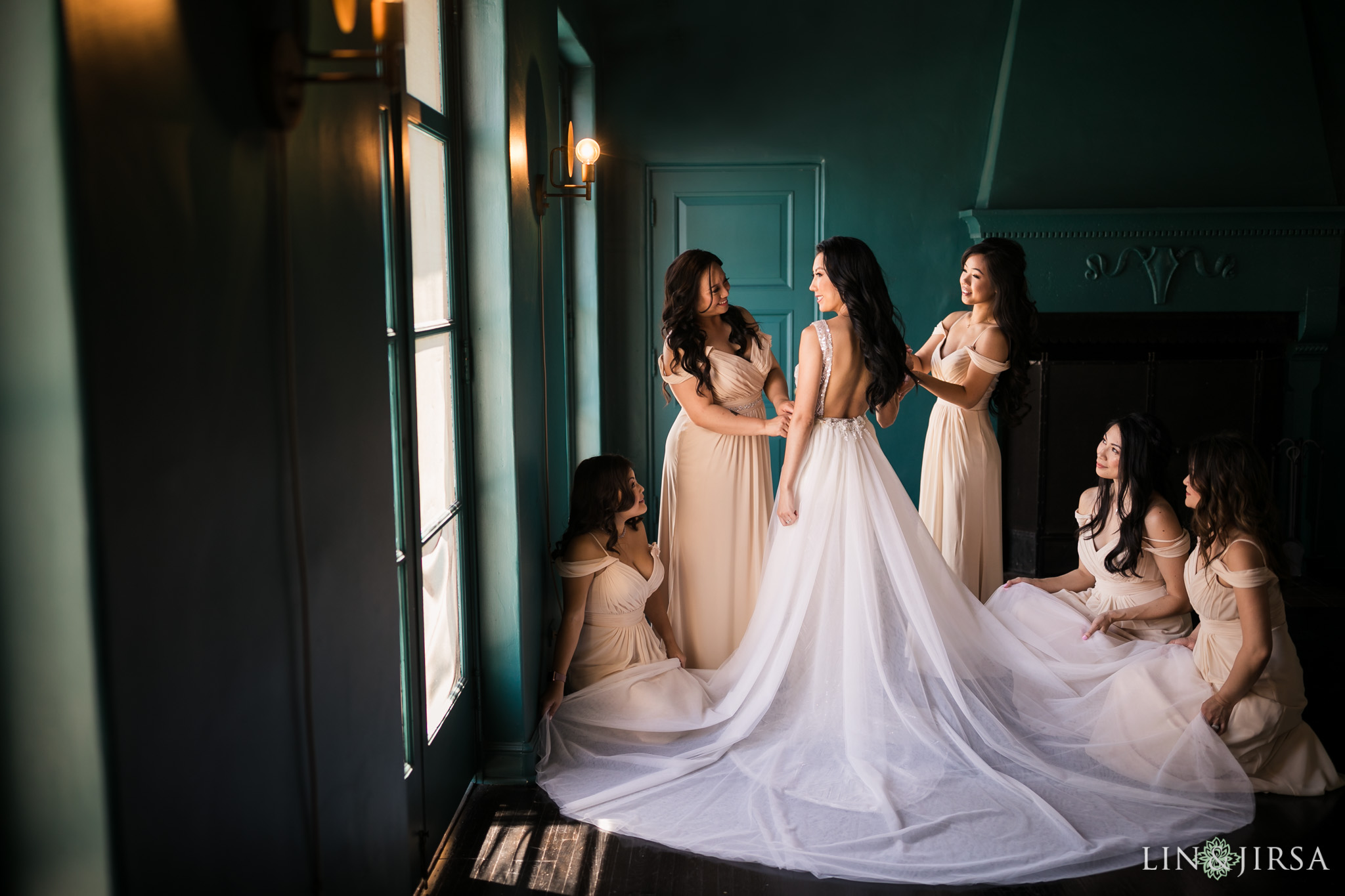 03 vibiana los angeles bridesmaids wedding photography