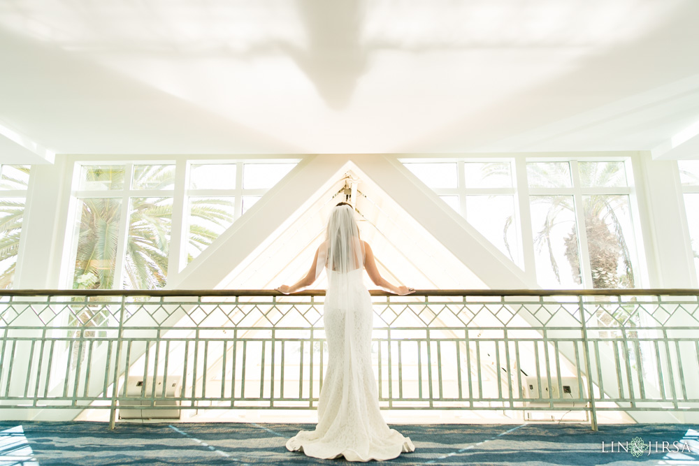 04-santa-monica-loews-hotel-wedding-photography