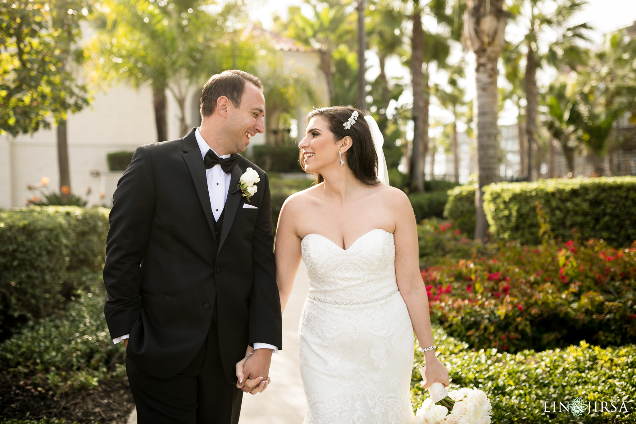 06-huntington-beach-hyatt-regency-wedding-photography