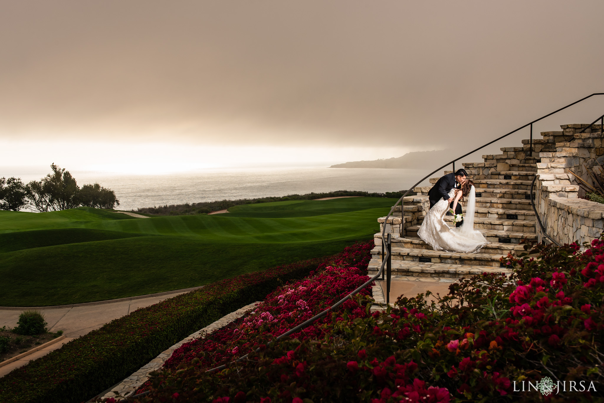 07 trump national golf course wedding photography 2