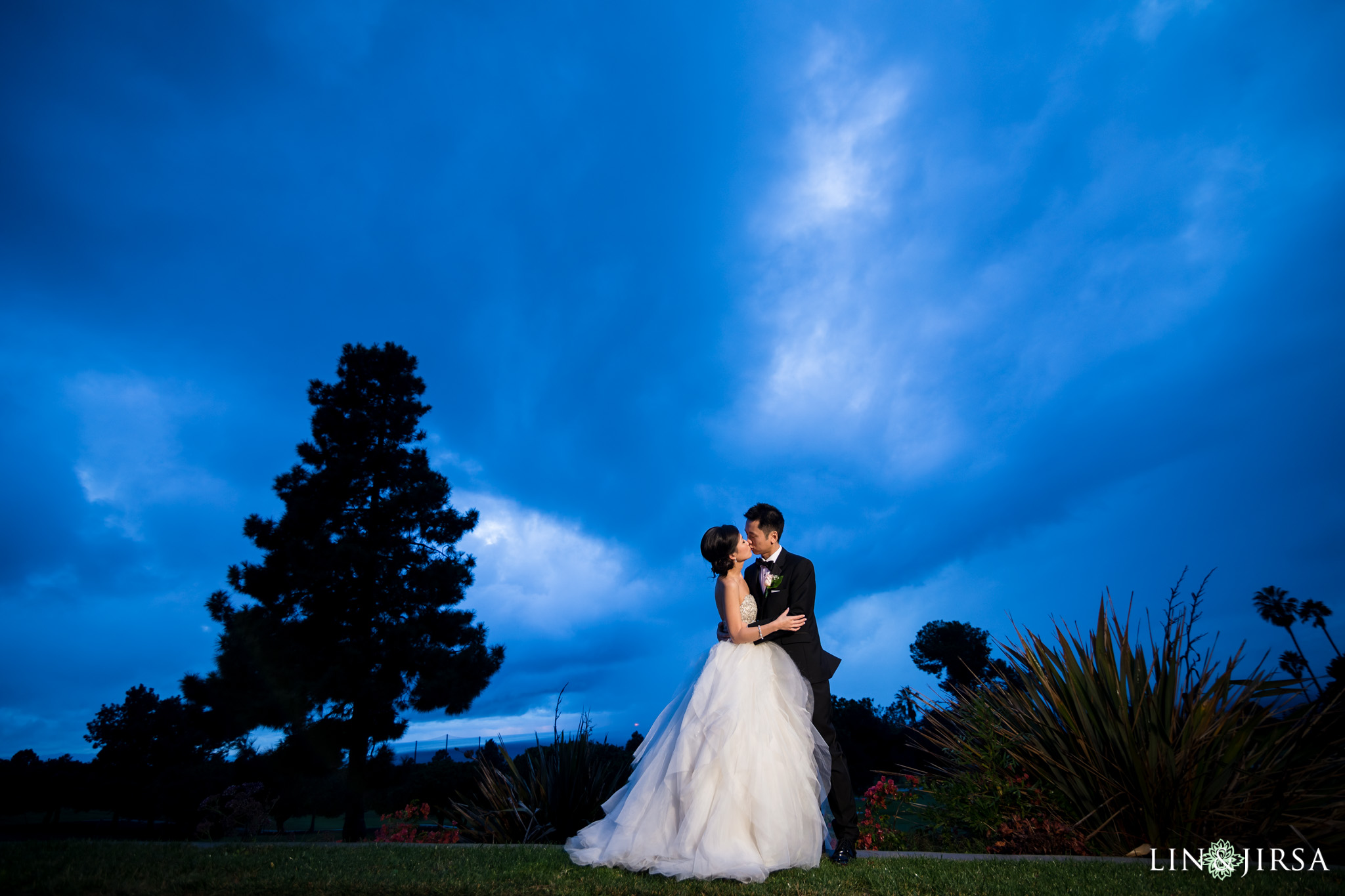 08-trump-national-golf-course-wedding-photography