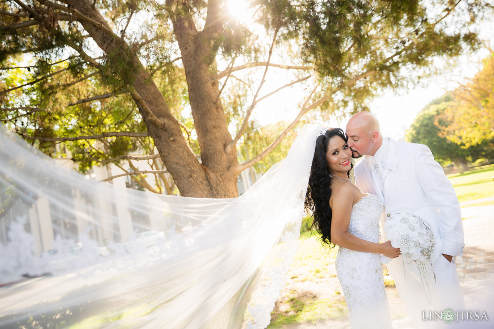 09-Glenoaks--Ballroom-LA-Banquets-Wedding-Photographer