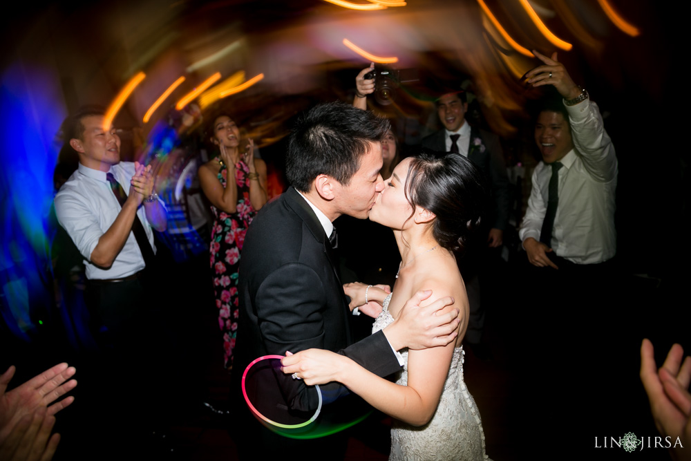 10-padua-hills-theatre-wedding-photography