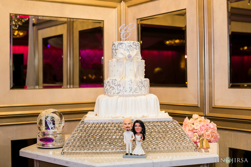 14-Glenoaks--Ballroom-LA-Banquets-Wedding-Photographer