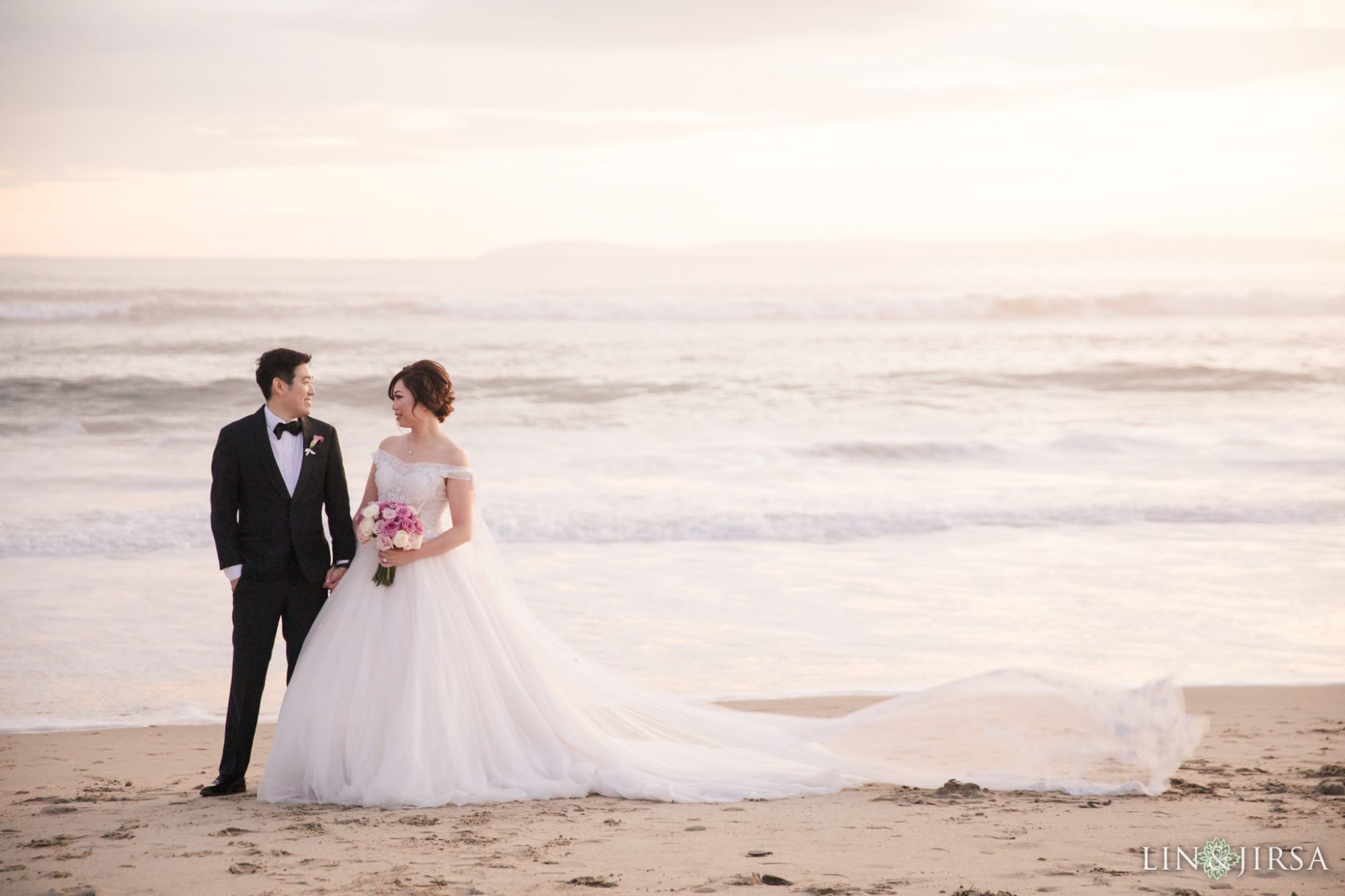 25 Hyatt Regency Huntington Beach Wedding Photography 2000x1333