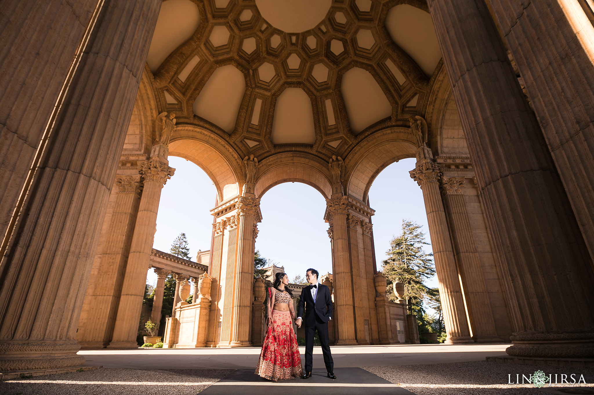 Palace of Fine Arts San Francisco Wedding Venue Lin and Jirsa Photography