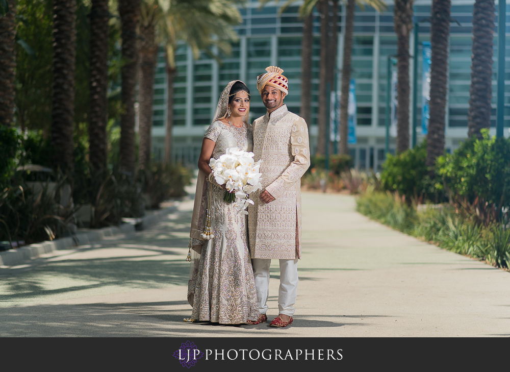 anaheim marriott indian wedding photographer getting ready photos couple portrait