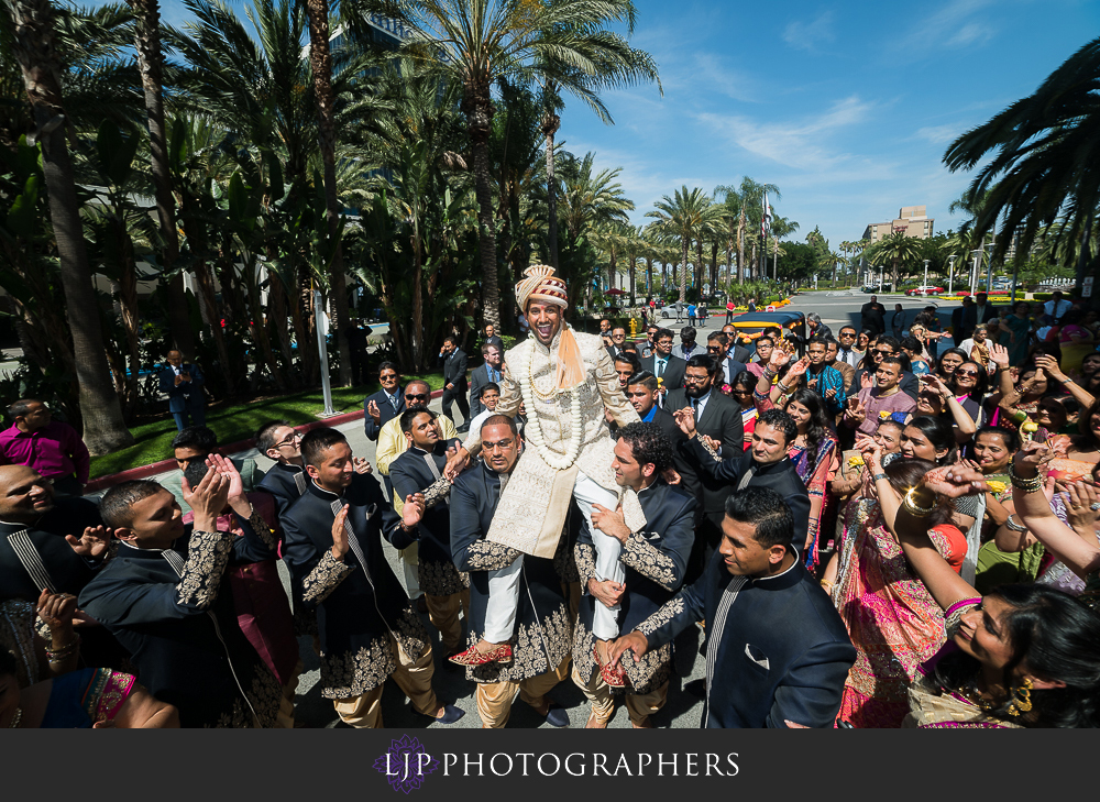 anaheim marriott indian wedding photographer wedding ceremony photos indian dancing