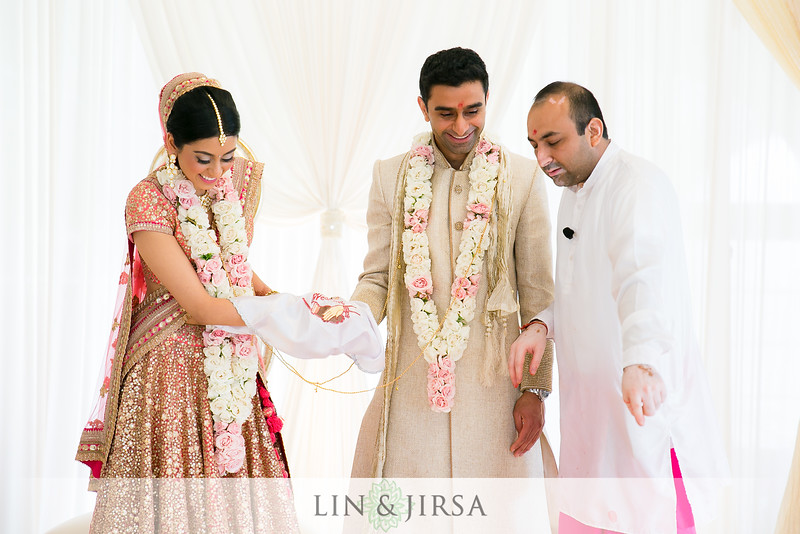 hastmelap-indian-wedding-tradition