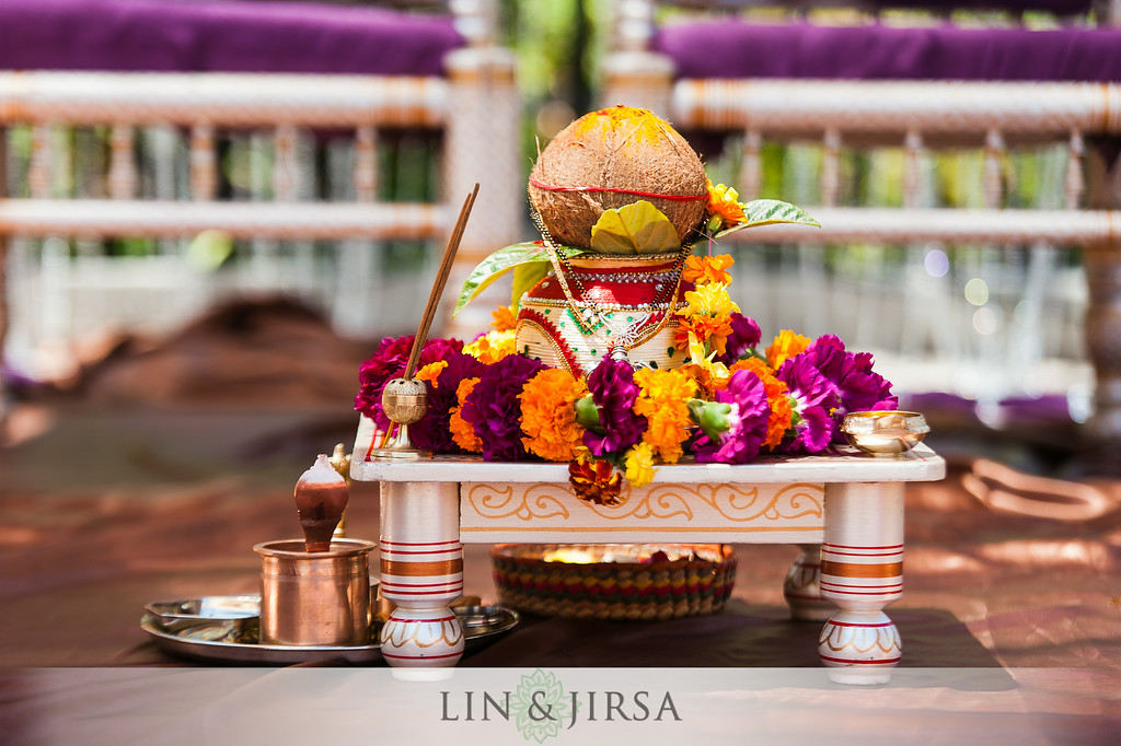 kalasha-coconut-hindu-marriage-ceremony