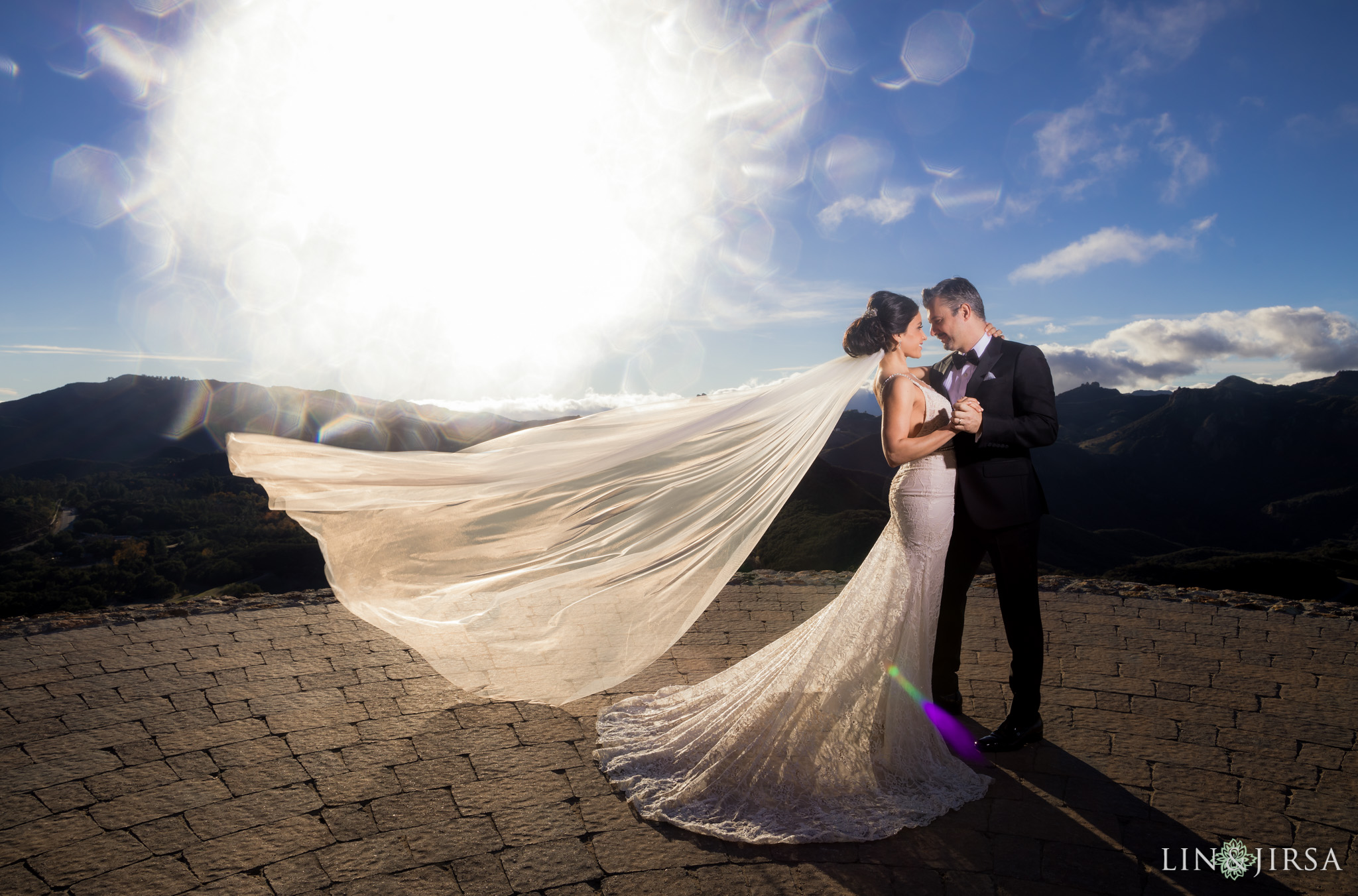 The Best Wedding Photography in the World - Junebug Weddings